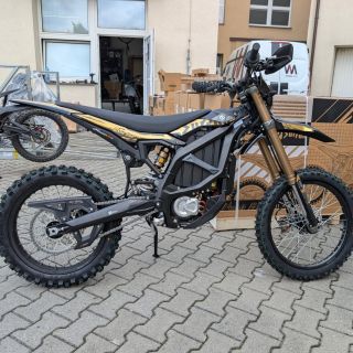 Další Ultra Bee 2025 L3e jdou do světa. Tentokrát v černém provedení. 😍 Máme radost jak se nám tady ta elektrická komunita...